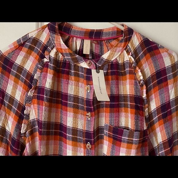 Anthropologie Pilcro Breezy Buttondown - Picture 11 of 12